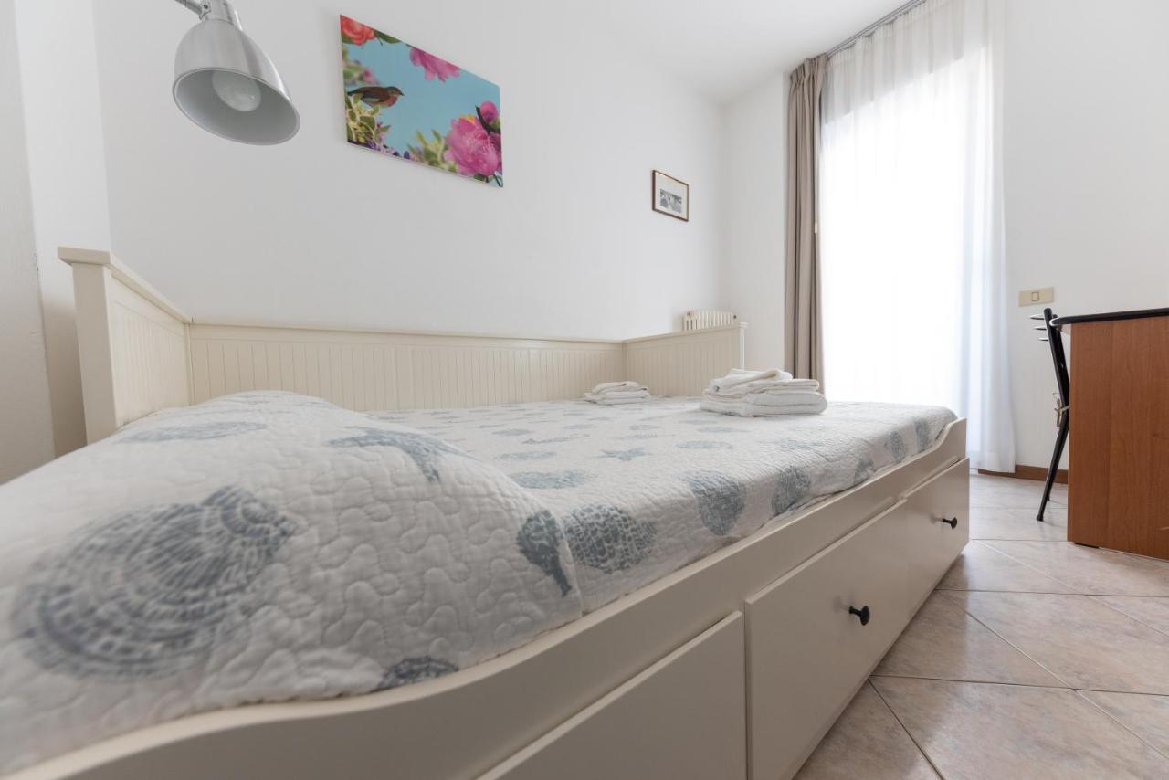 Residenza Nobel Appartamenti 리미니 외부 사진